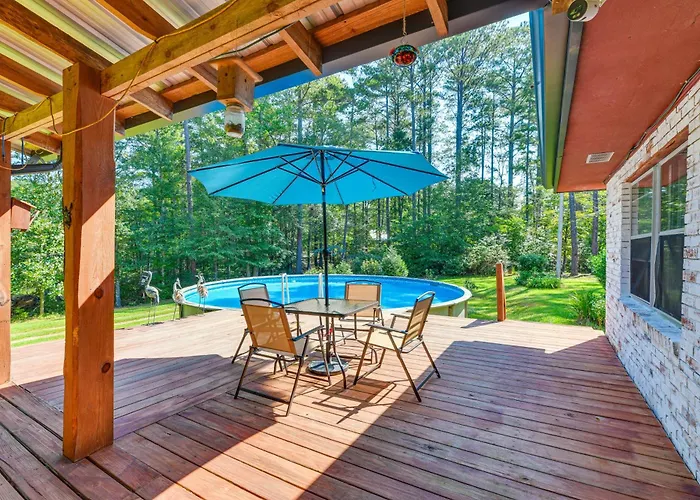 Pool & Deck: Pond-View Getaway In Newnan!
